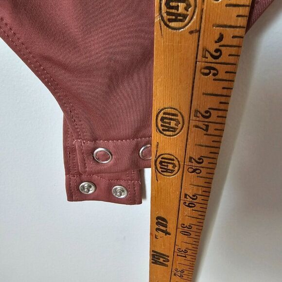 NWT EXPRESS SCOOP NECK BODY CONTOUR SCOOPNECK BODYSUIT TANK SIZE M - Picture 13 of 13